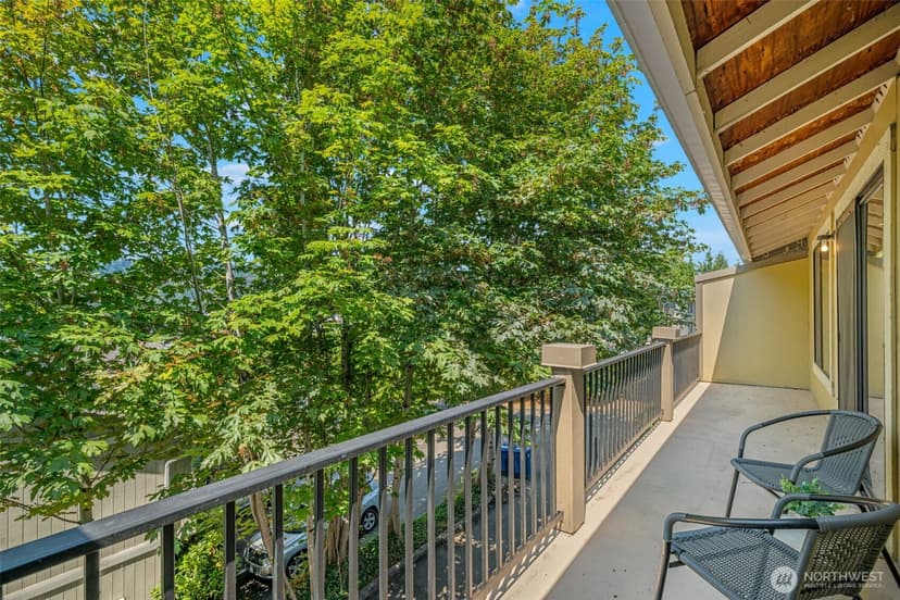 Property photo for 11701 100th Avenue NE #5, Kirkland photo 27