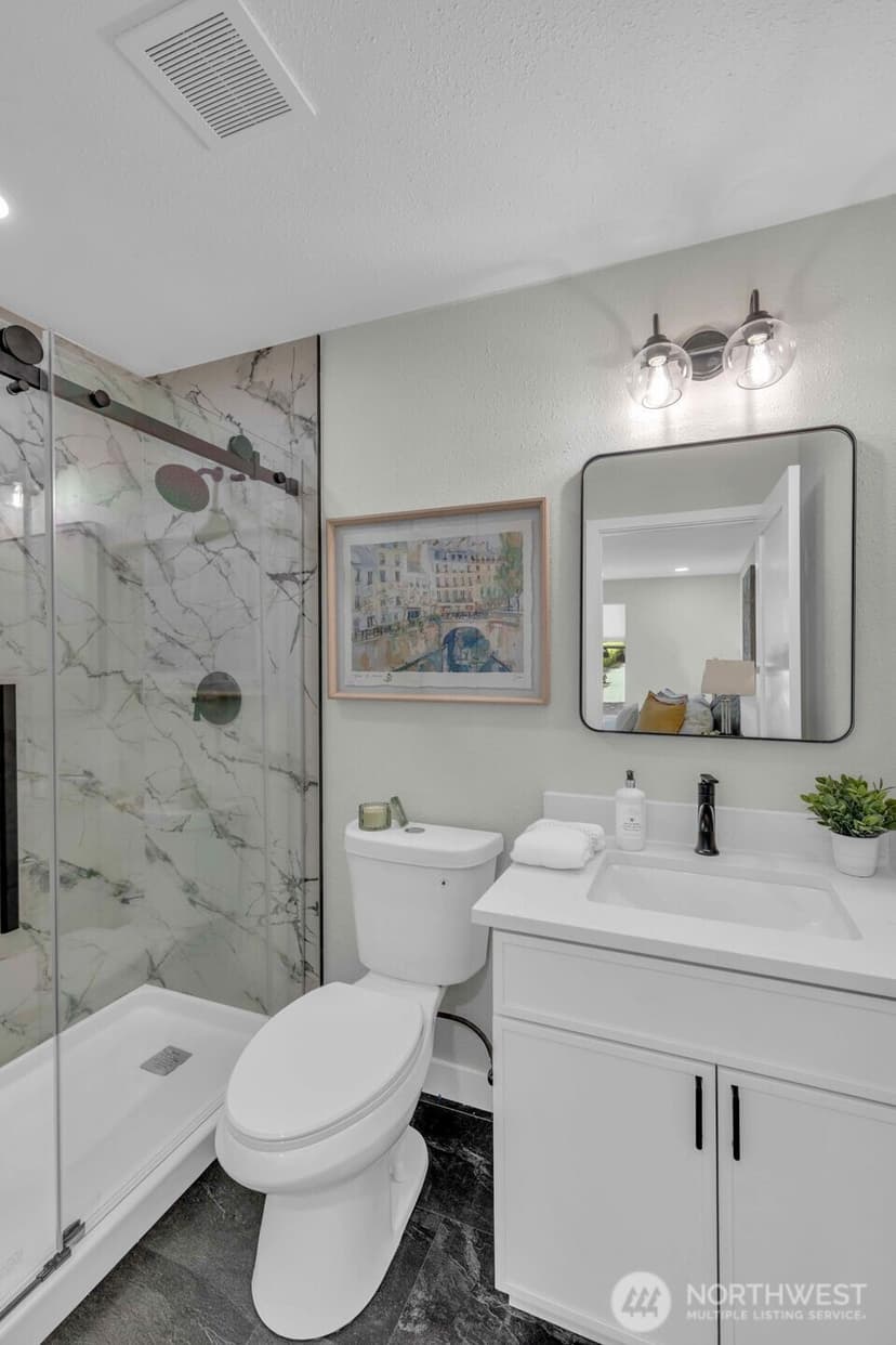 Property photo for 11701 100th Avenue NE #5, Kirkland photo 22