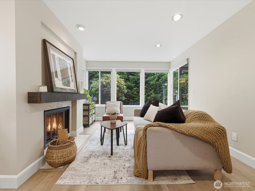 Property photo for 1400 Taylor Avenue N #201, Seattle photo 12