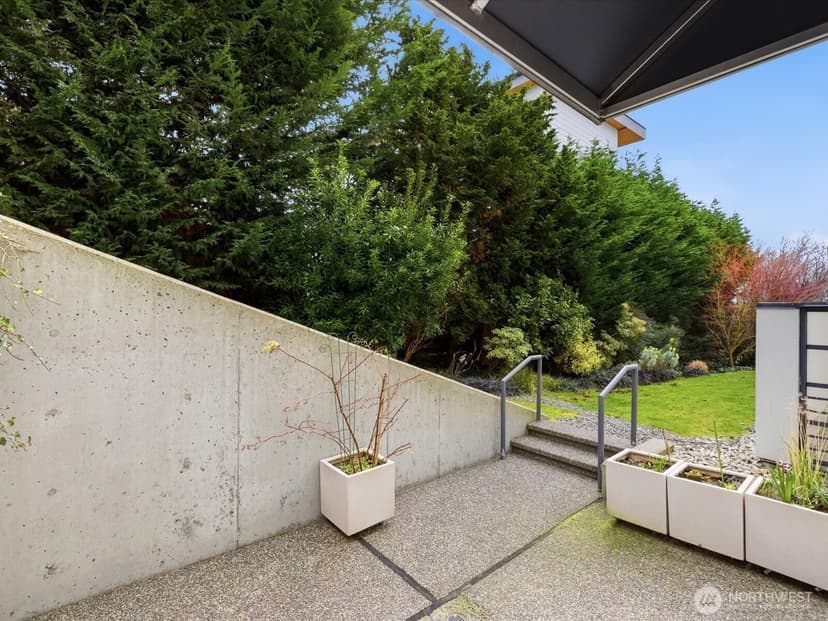 Property photo for 1400 Taylor Avenue N #201, Seattle photo 33