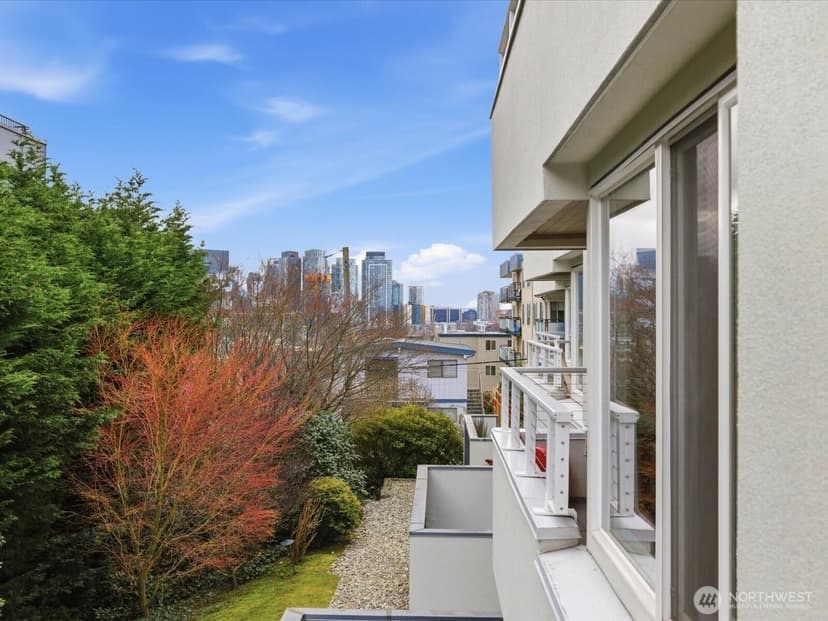 Property photo for 1400 Taylor Avenue N #201, Seattle photo 20