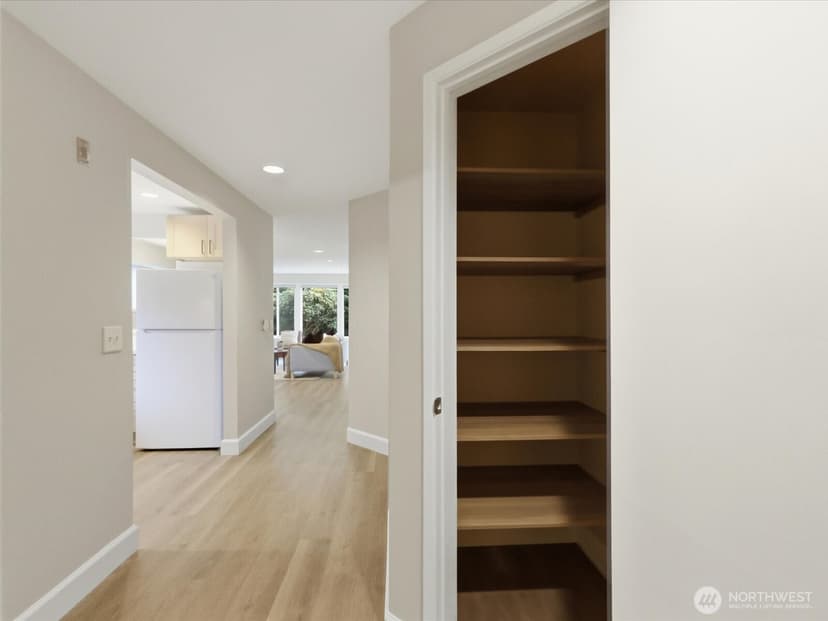 Property photo for 1400 Taylor Avenue N #201, Seattle photo 25