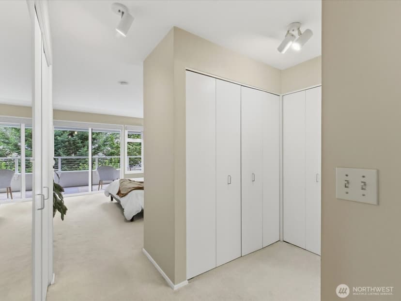 Property photo for 1400 Taylor Avenue N #201, Seattle photo 16