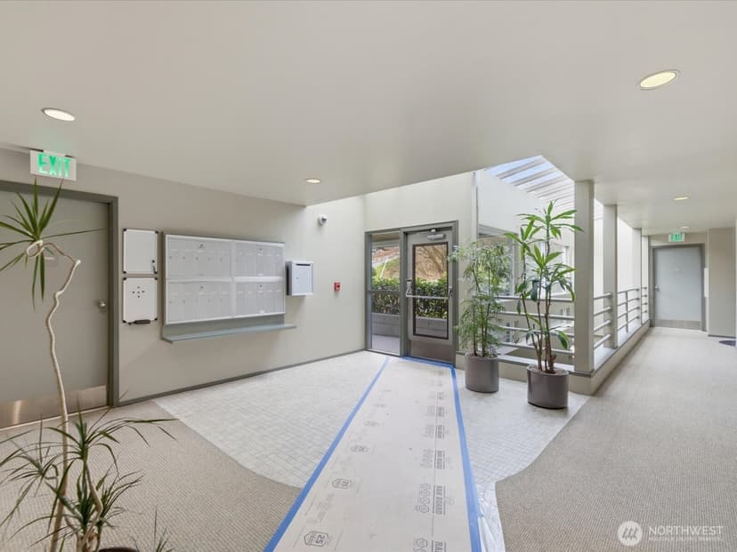 Property photo for 1400 Taylor Avenue N #201, Seattle photo 35