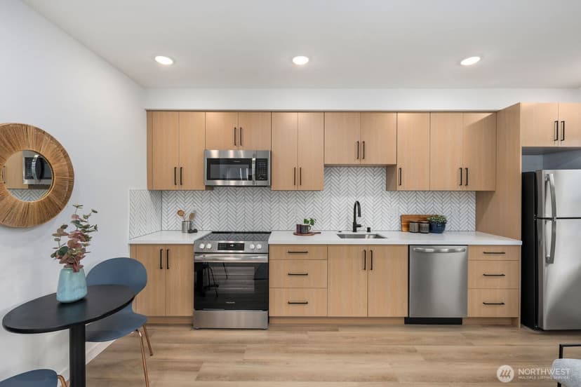 Property photo for 806 C S Rose Street, Seattle photo 5