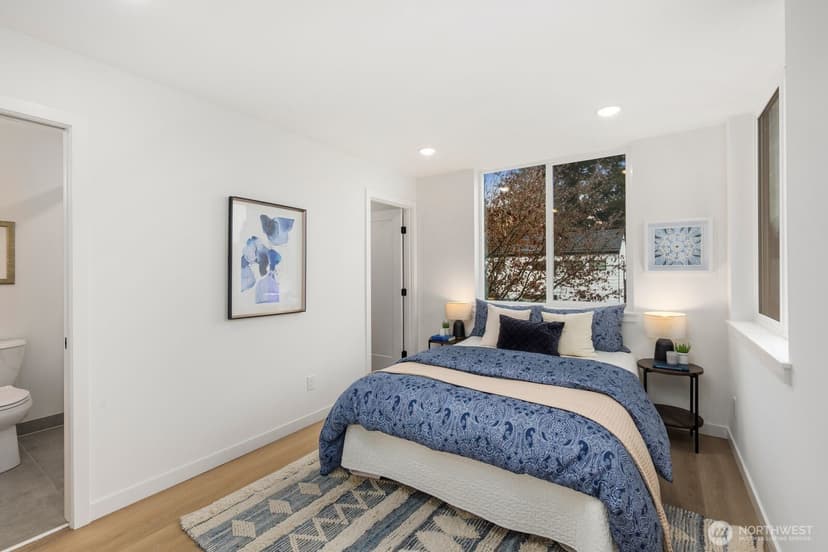 Property photo for 806 C S Rose Street, Seattle photo 6