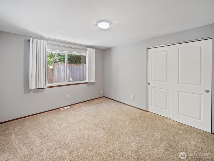 Property photo for 34203 44th Avenue S, Auburn photo 13