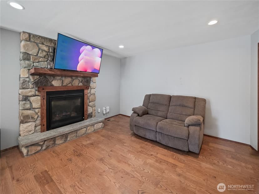 Property photo for 34203 44th Avenue S, Auburn photo 6