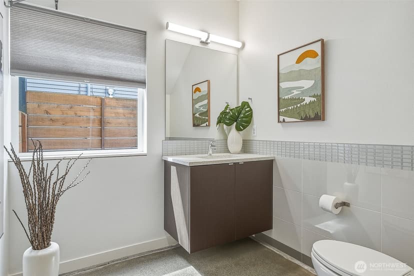 Property photo for 830 B 16th Ave, Seattle photo 19
