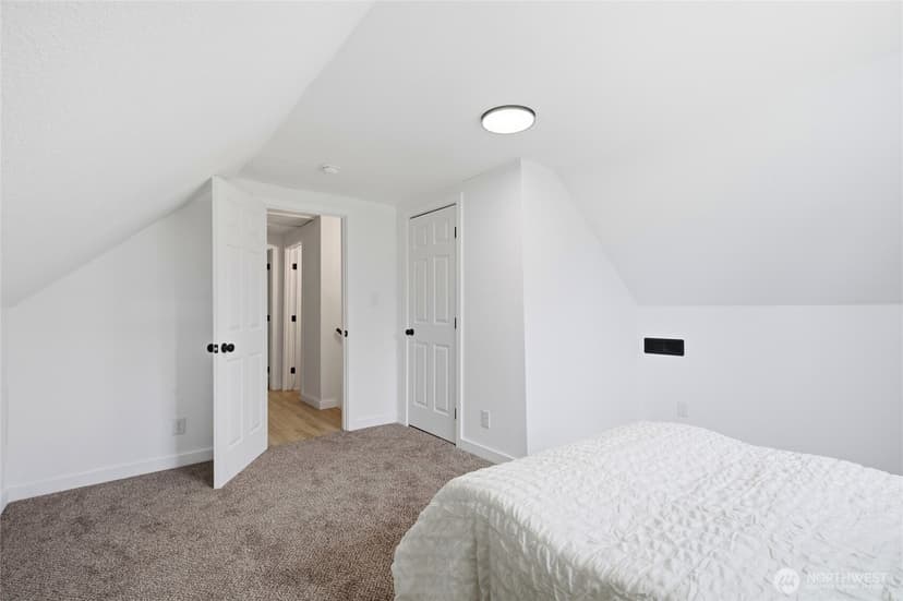 Property photo for 8407 Winona Street SW, Lakewood photo 22