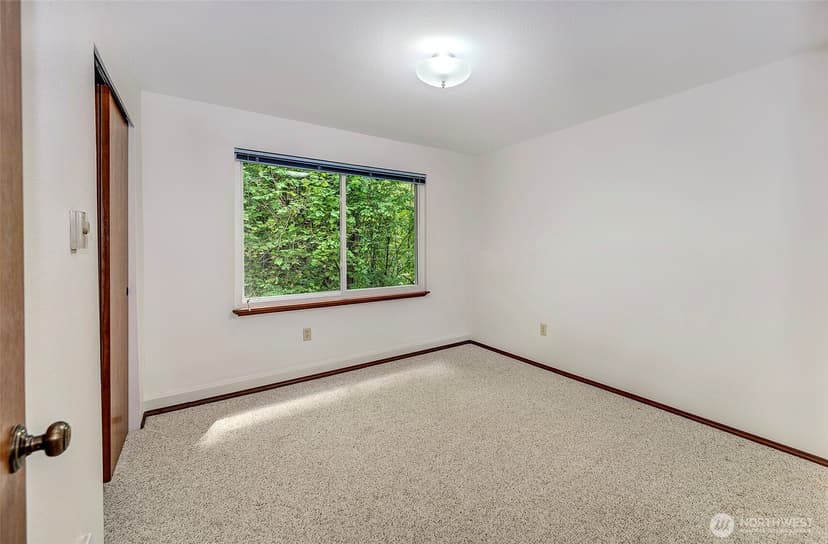 Property photo for 10110 175th Place SE, Snohomish photo 22