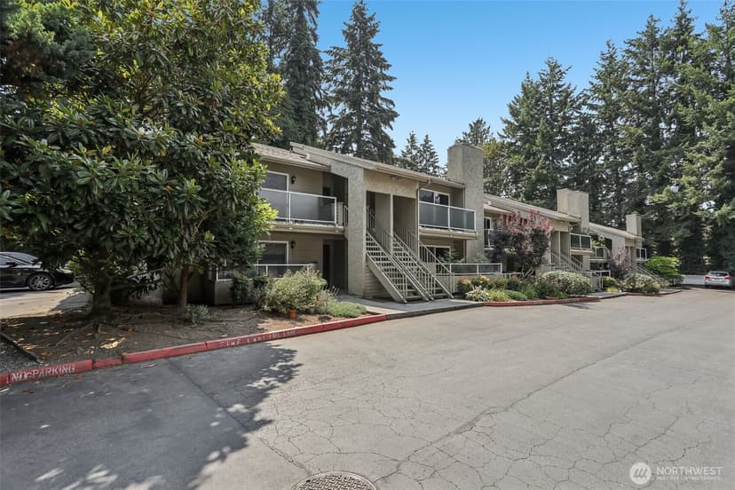 Property photo for 12037 100th Avenue NE #103, Kirkland