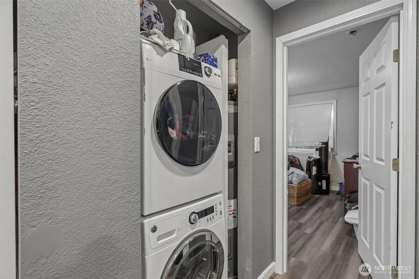 Property photo for 12037 100th Avenue NE #103, Kirkland photo 19