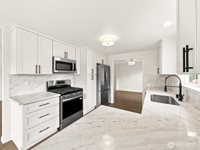 Property photo for 3116 200th Avenue E, Lake Tapps photo 5