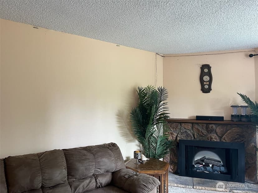 Property photo for 511 S 325th Street #23B, Federal Way photo 4