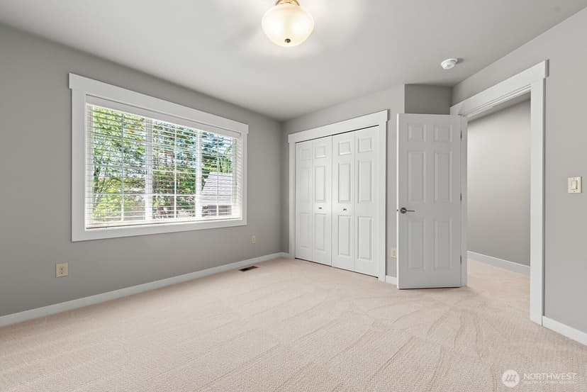 Property photo for 4834 118th Avenue NE, Kirkland photo 24