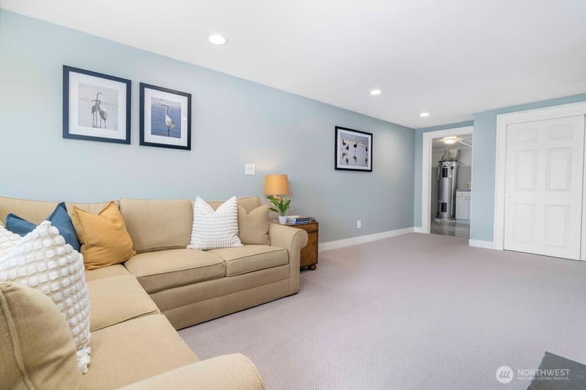 Property photo for 1010 Daley Street, Edmonds photo 13