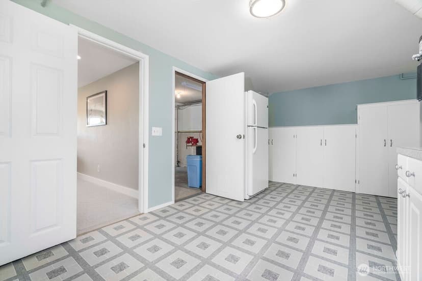 Property photo for 1010 Daley Street, Edmonds photo 19