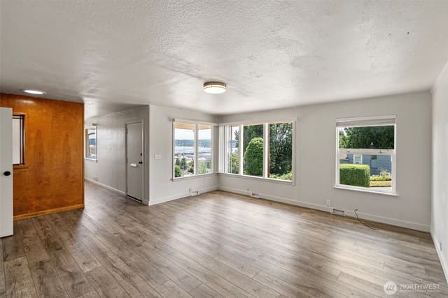 Property photo for 3202 Farragut Street, Bremerton photo 3