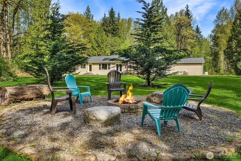 Property photo for 12500 60th Street NE, Lake Stevens photo 4