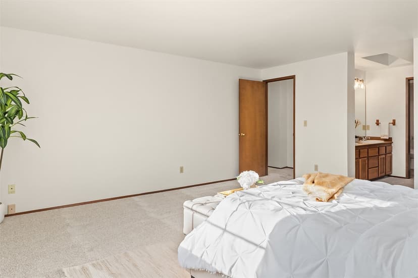 Property photo for 18423 SE 135th Place, Renton photo 23