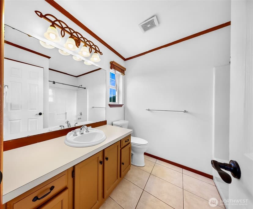 Property photo for 15553 Heintz Avenue SE, Monroe photo 12