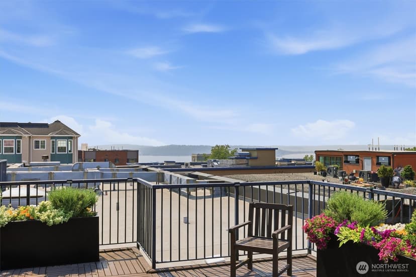 Property photo for 1417 Queen Anne Avenue N #303, Seattle photo 33