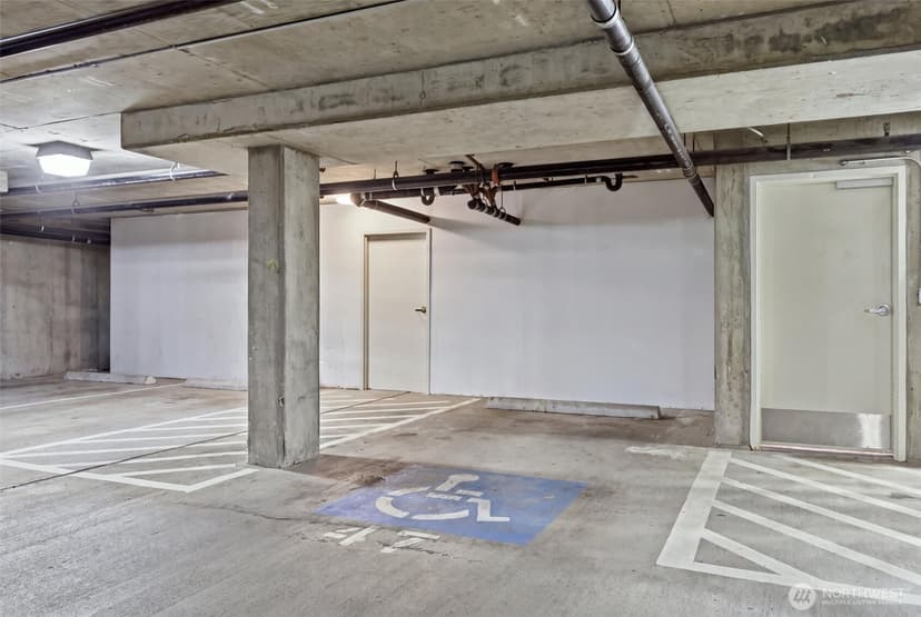Property photo for 1417 Queen Anne Avenue N #303, Seattle photo 26