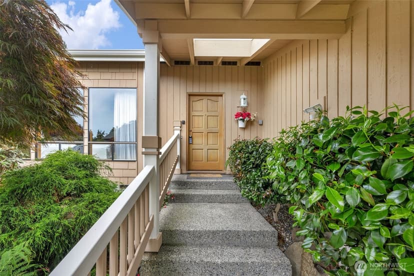 Property photo for 714 Vista Place, Edmonds photo 6
