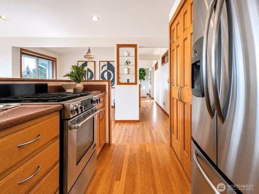 Property photo for 1630 2nd Street, Kirkland photo 16