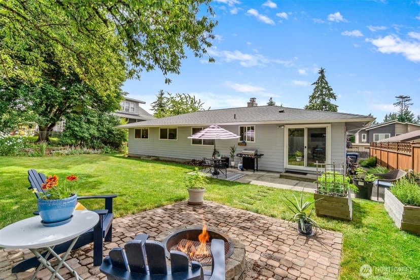 Property photo for 4303 225th Street SW, Mountlake Terrace photo 15