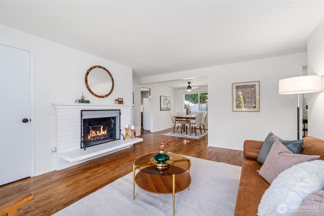Property photo for 4303 225th Street SW, Mountlake Terrace photo 3