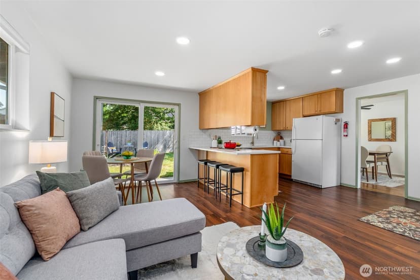 Property photo for 4303 225th Street SW, Mountlake Terrace photo 10