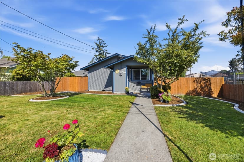 Property photo for 209 16th St SW, Puyallup photo 3