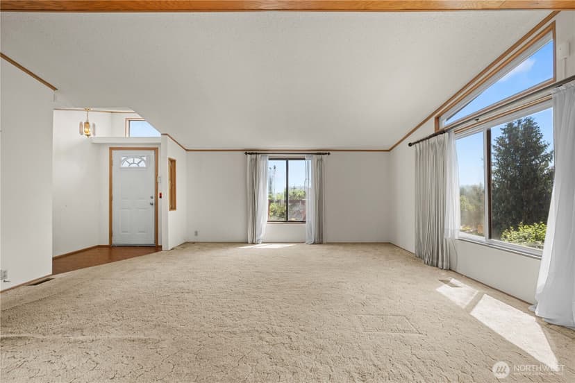 Property photo for 812 68th Avenue E, Fife photo 14