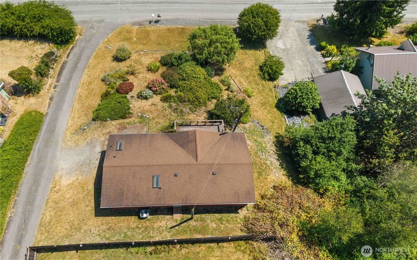 Property photo for 812 68th Avenue E, Fife photo 12