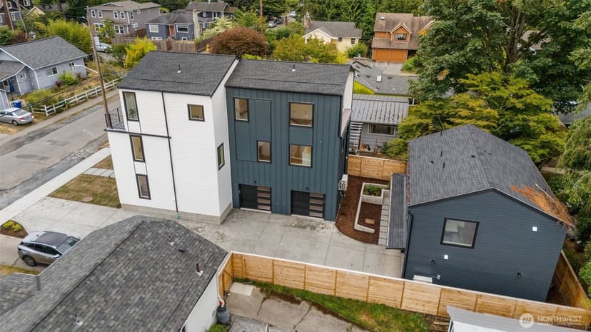 Property photo for 9215 12th Avenue NE, Seattle photo 32