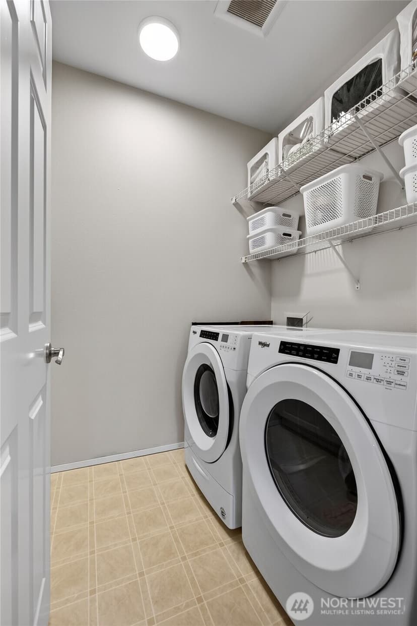 Property photo for 12712 Admiralty Way #B301, Everett photo 28