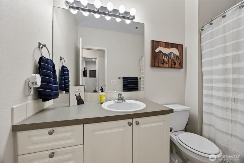 Property photo for 12712 Admiralty Way #B301, Everett photo 26