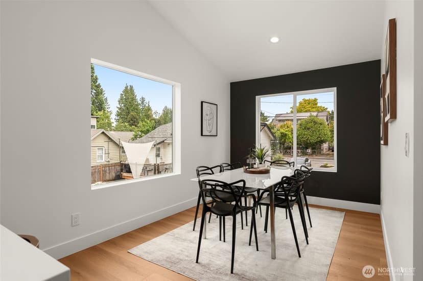 Property photo for 9211 12th Avenue NE, Seattle photo 7