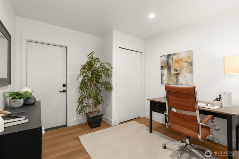 Property photo for 9211 12th Avenue NE, Seattle photo 19