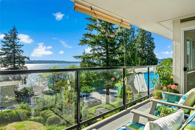 Property photo for 6620 Lake Washington Boulevard NE #303, Kirkland