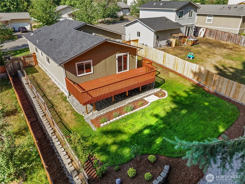 Property photo for 193 NE Max William Loop, Poulsbo photo 23