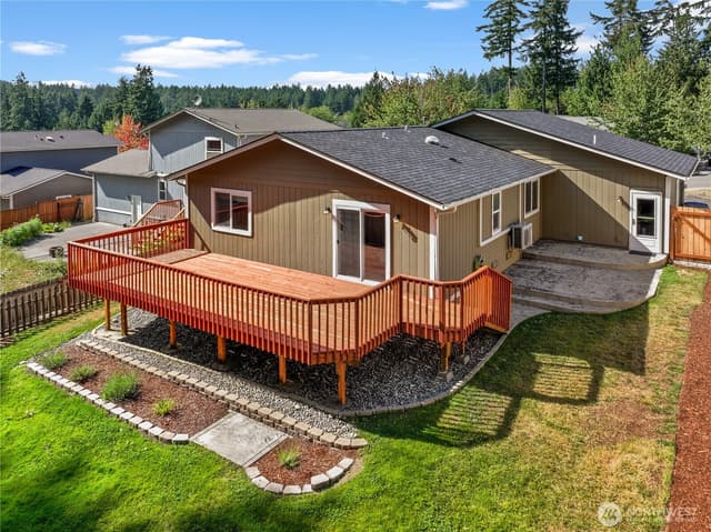 Property photo for 193 NE Max William Loop, Poulsbo photo 3