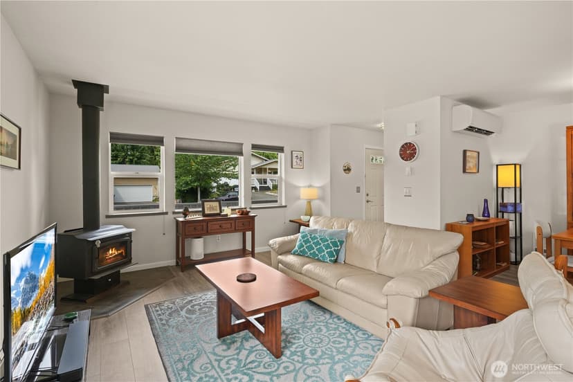 Property photo for 193 NE Max William Loop, Poulsbo photo 5