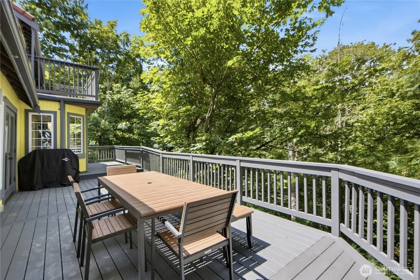 Property photo for 4739 Fernridge Lane, Mercer Island photo 20