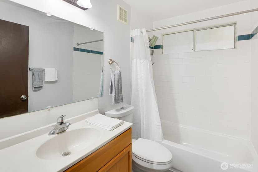 Property photo for 7537 44th Avenue S, Seattle photo 13