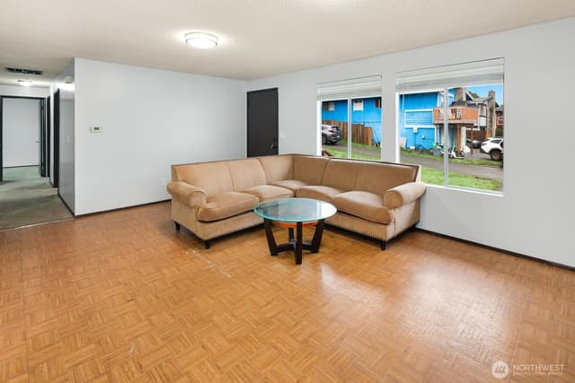 Property photo for 7537 44th Avenue S, Seattle photo 3