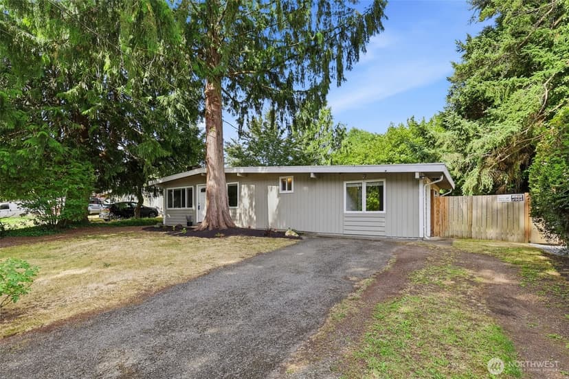 Property photo for 30449 2nd Avenue S, Federal Way photo 3