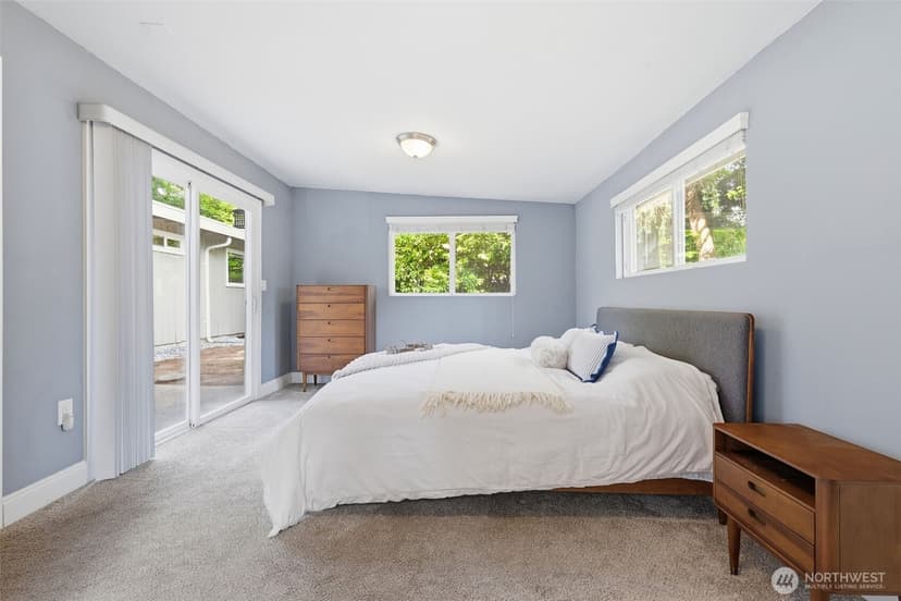 Property photo for 30449 2nd Avenue S, Federal Way photo 14